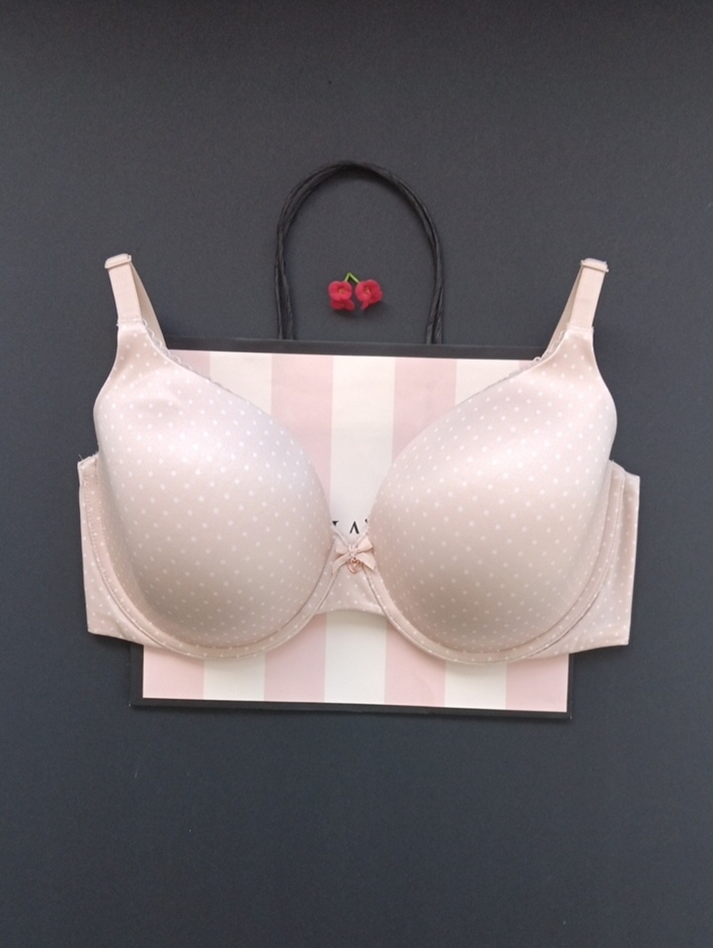 Victoria's Secret LightPink Polka Dot Body By Victoria Perfect Coverage Size36DD